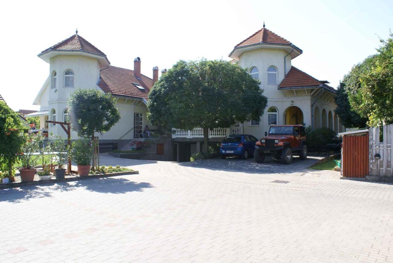 Apartment In Siofok/Balaton 19943 Екстер'єр фото