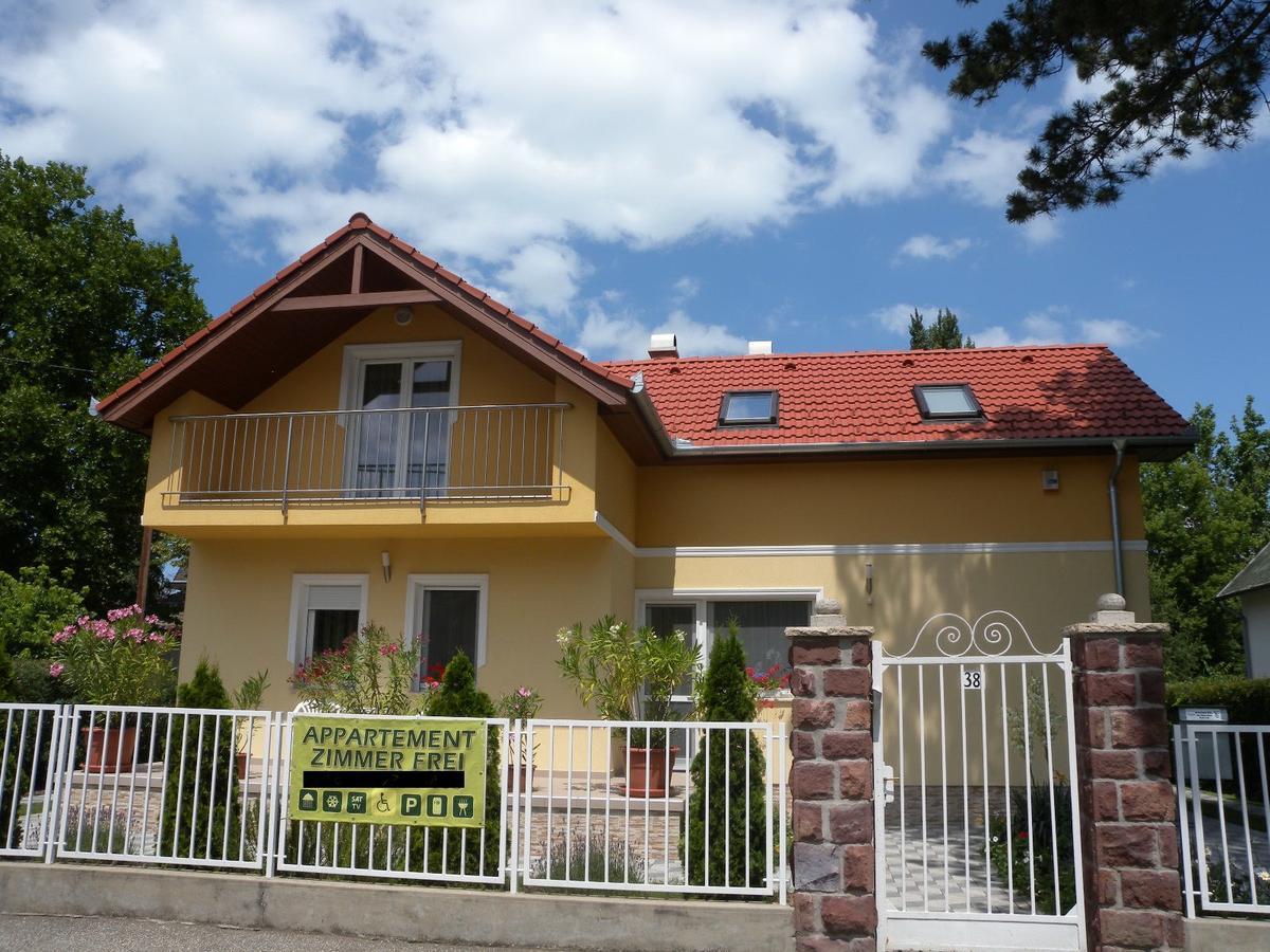 Apartment In Siofok/Balaton 19943 Екстер'єр фото